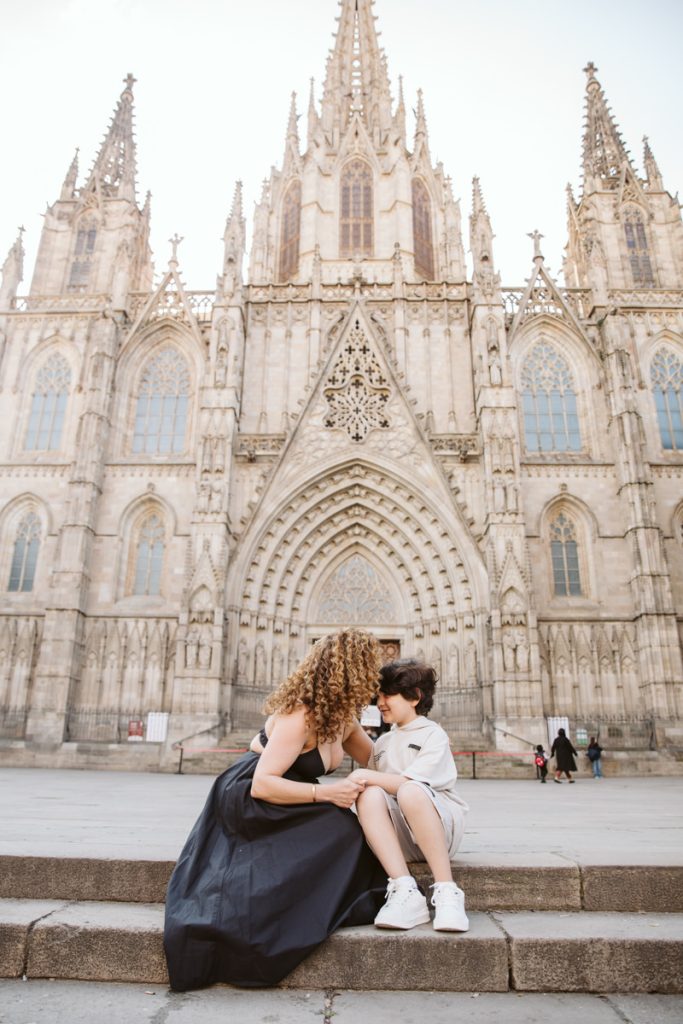 Family Photos in the Gothic Quarter in Barcelona