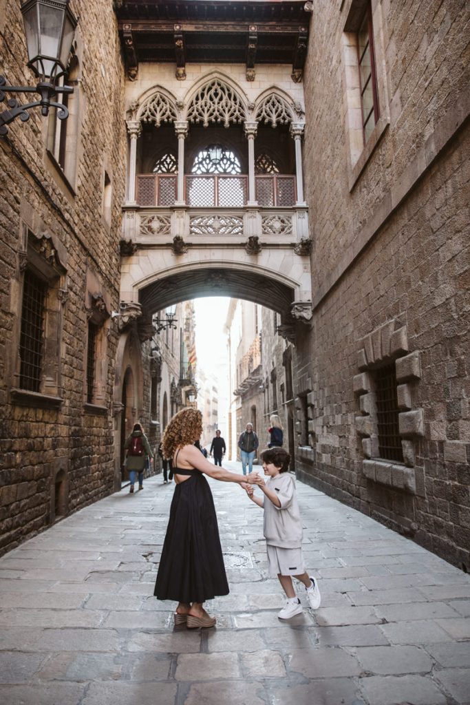 Family Photos in the Gothic Quarter in Barcelona