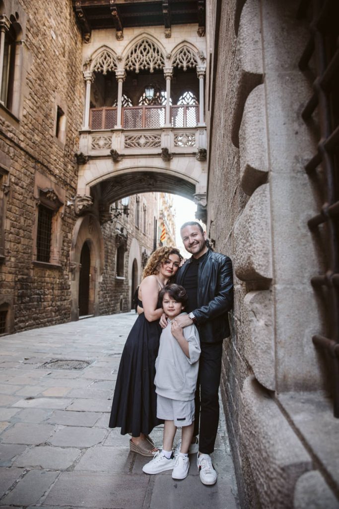 Family Photos in the Gothic Quarter in Barcelona