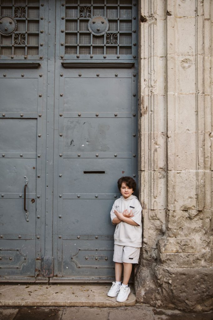 Family Photos in the Gothic Quarter in Barcelona